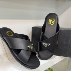 اسود برادا في النص